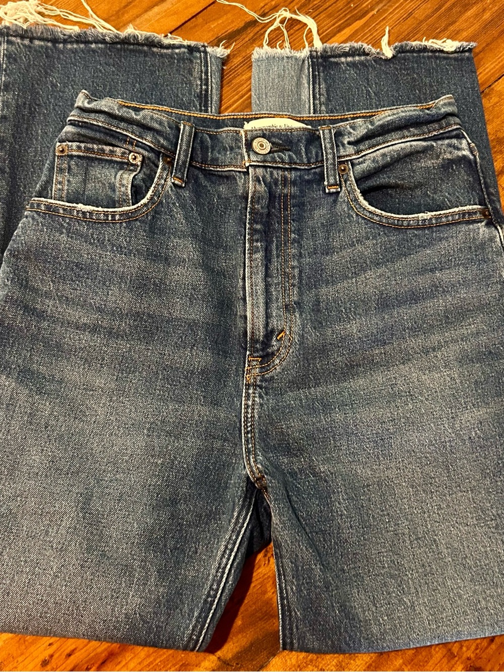 Abercrombie & Fitch Women's The Kick Flare Ultra High Rise Cropped Hem Jeans